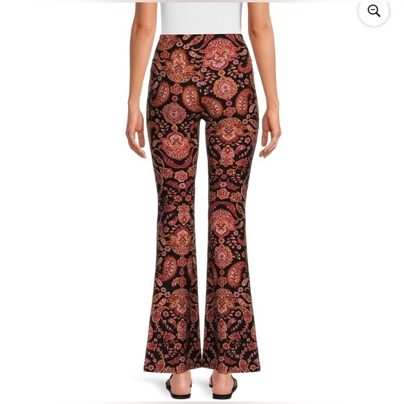 No Boundaries Junior’s Ribbed Tee and Flare Pant Outfit Size Large/XXL - Picture 14 of 14